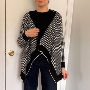 Black & White Houndstooth Open Front Women's Sweater